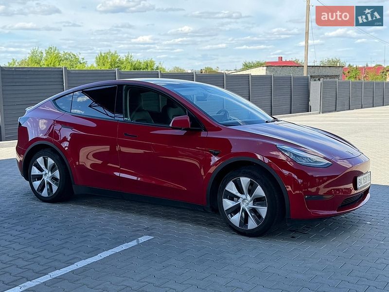 Позашляховик / Кросовер Tesla Model Y 2022 в Дубні