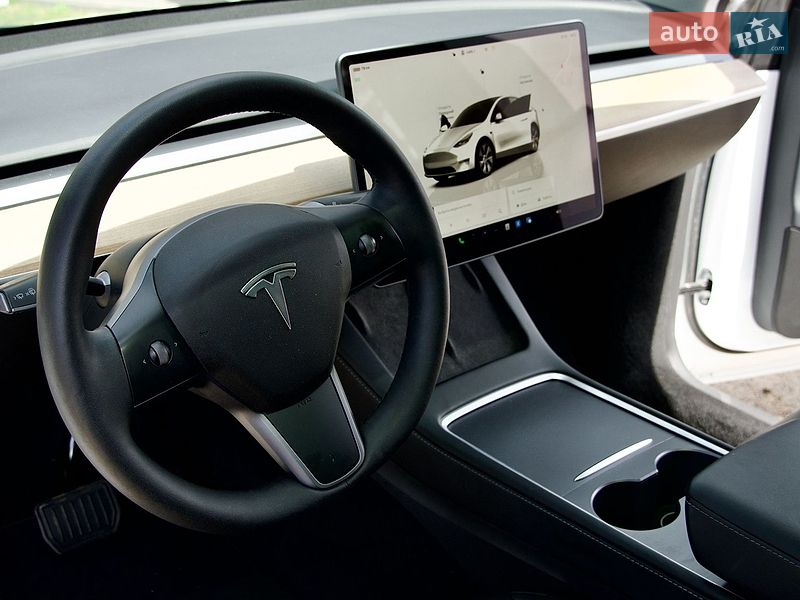 Позашляховик / Кросовер Tesla Model Y 2023 в Львові фото 43 Позашляховик / Кросовер Tesla Model Y 2023 в Львові