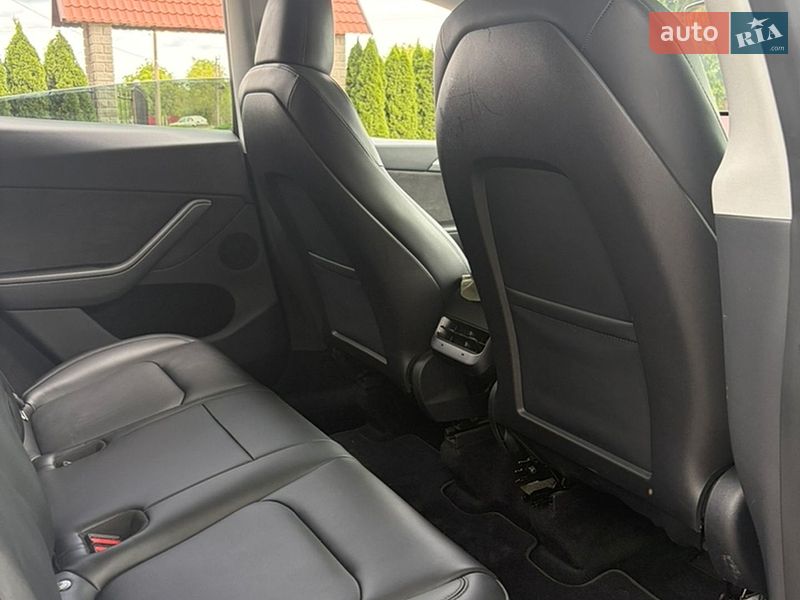 Позашляховик / Кросовер Tesla Model Y 2023 в Львові фото 53 Позашляховик / Кросовер Tesla Model Y 2023 в Львові