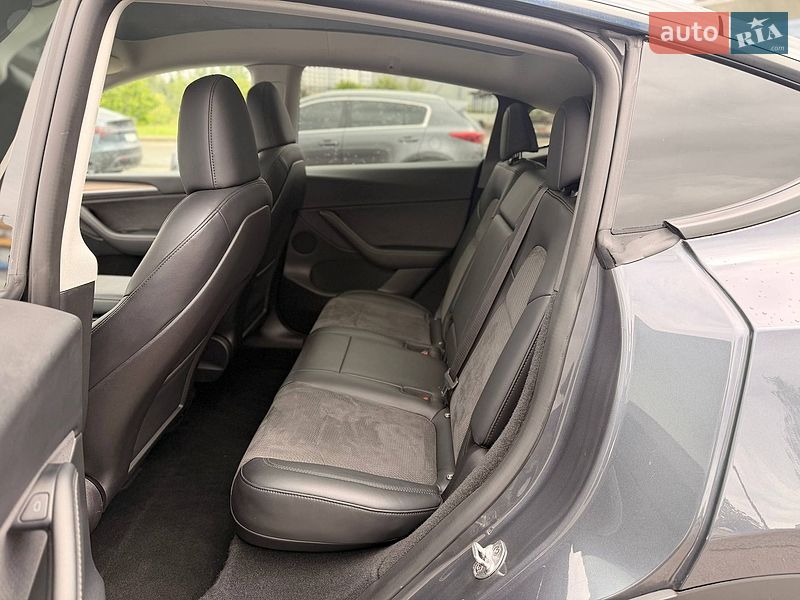 Внедорожник / Кроссовер Tesla Model Y 2022 в Кривом Роге