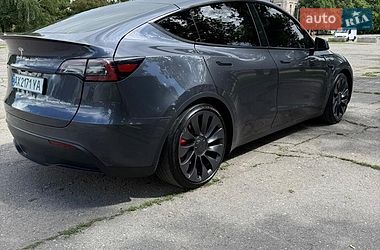 Позашляховик / Кросовер Tesla Model Y 2023 в Харкові
