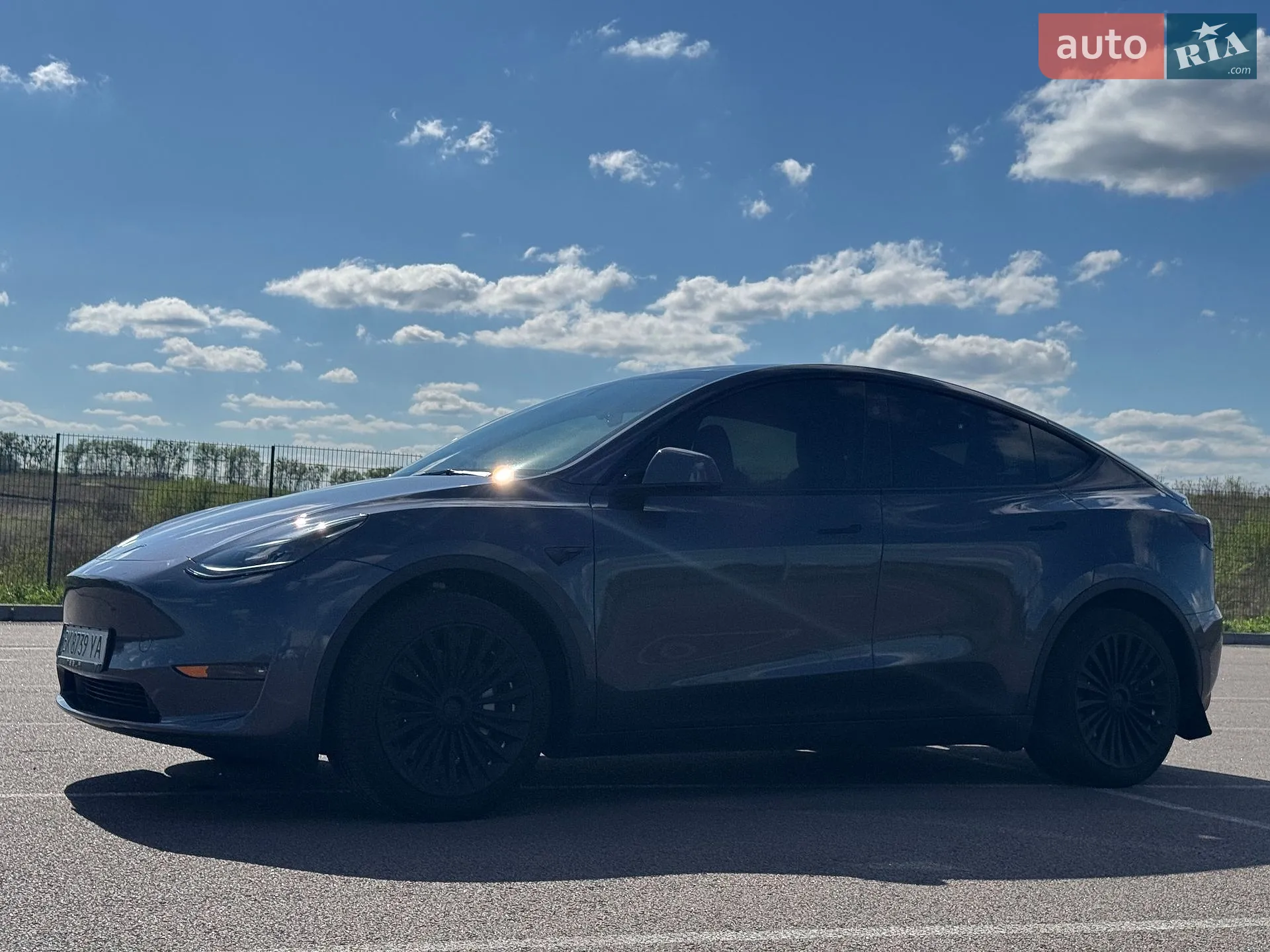 2023 Tesla Model Y - мініатюра 4