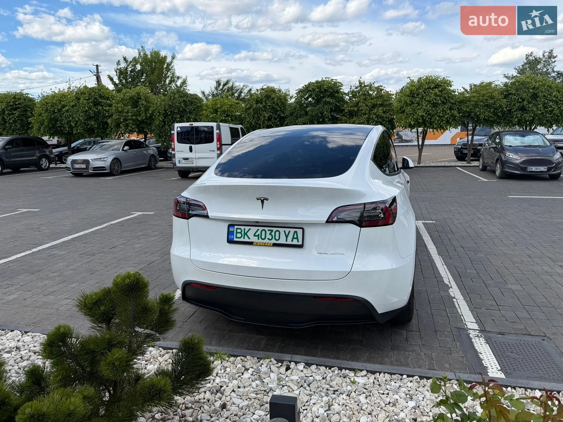 2023 Tesla Model Y - мініатюра 8