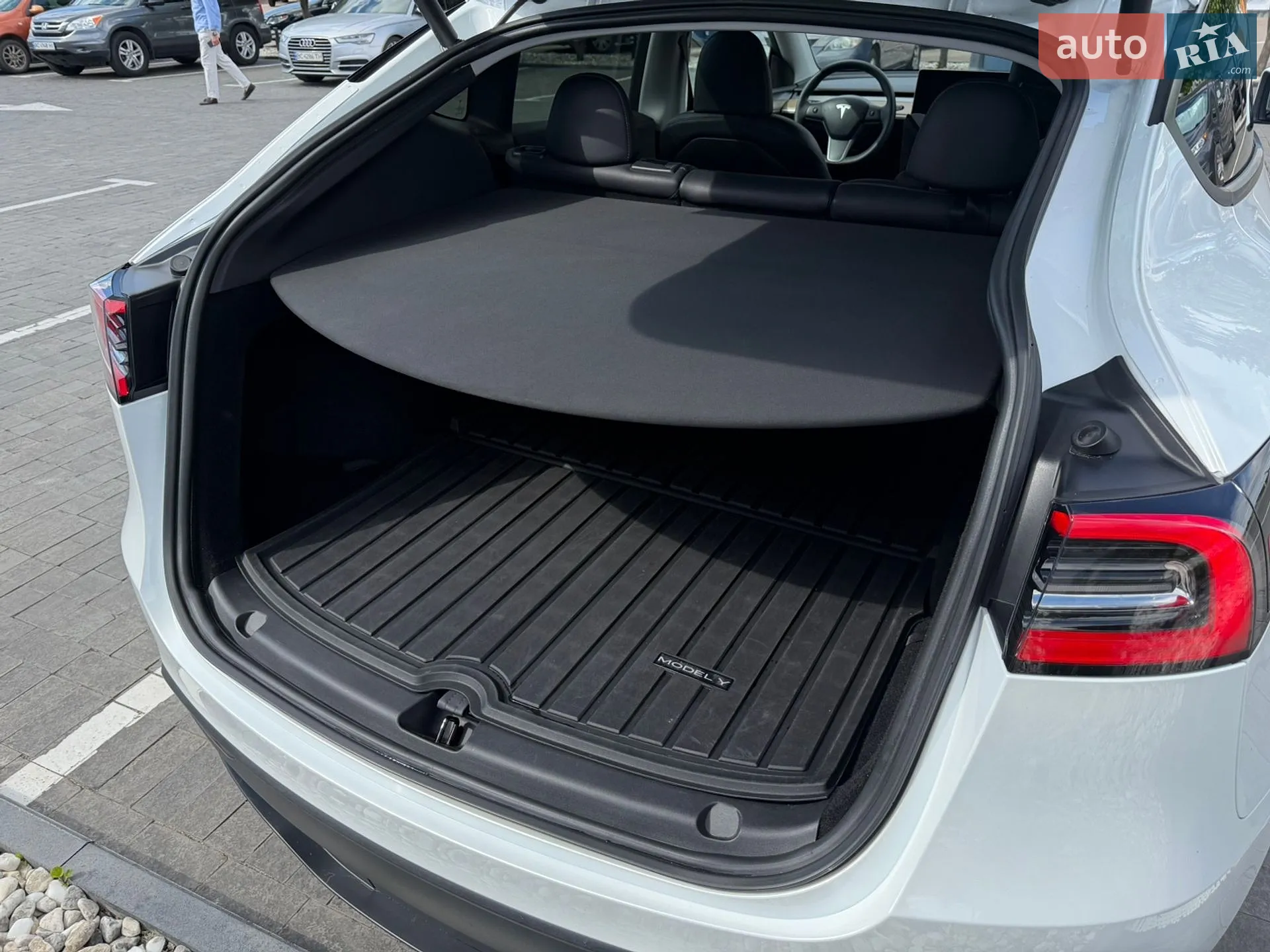 2023 Tesla Model Y - мініатюра 26