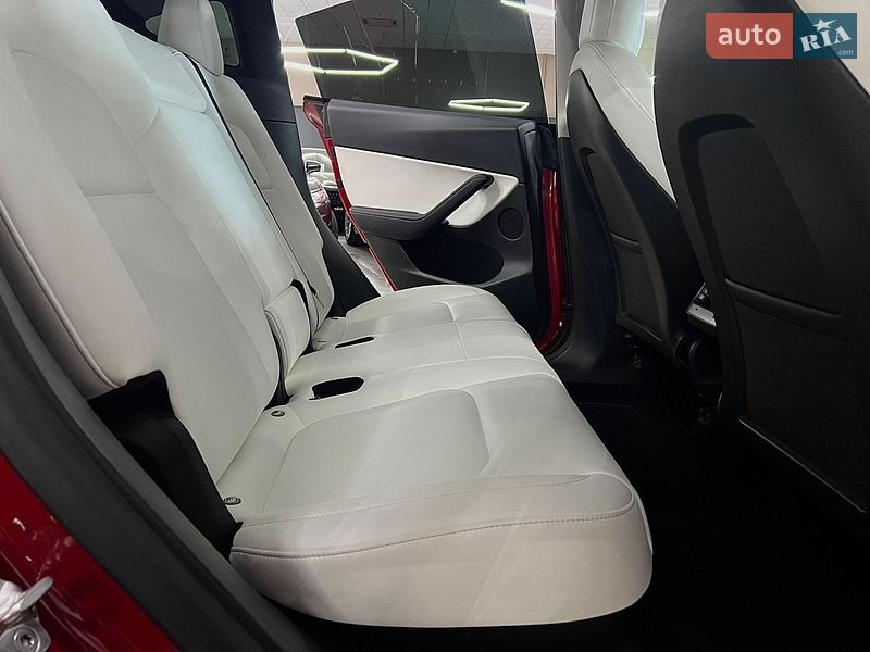 Внедорожник / Кроссовер Tesla Model Y 2022 в Николаеве