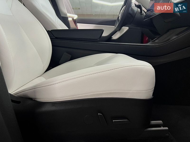 Внедорожник / Кроссовер Tesla Model Y 2022 в Николаеве