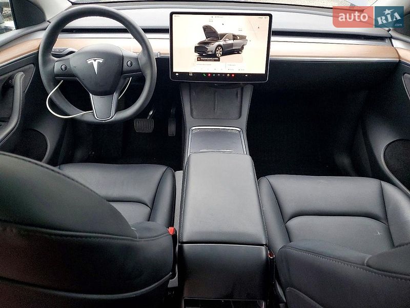 Внедорожник / Кроссовер Tesla Model Y 2023 в Хмельницком