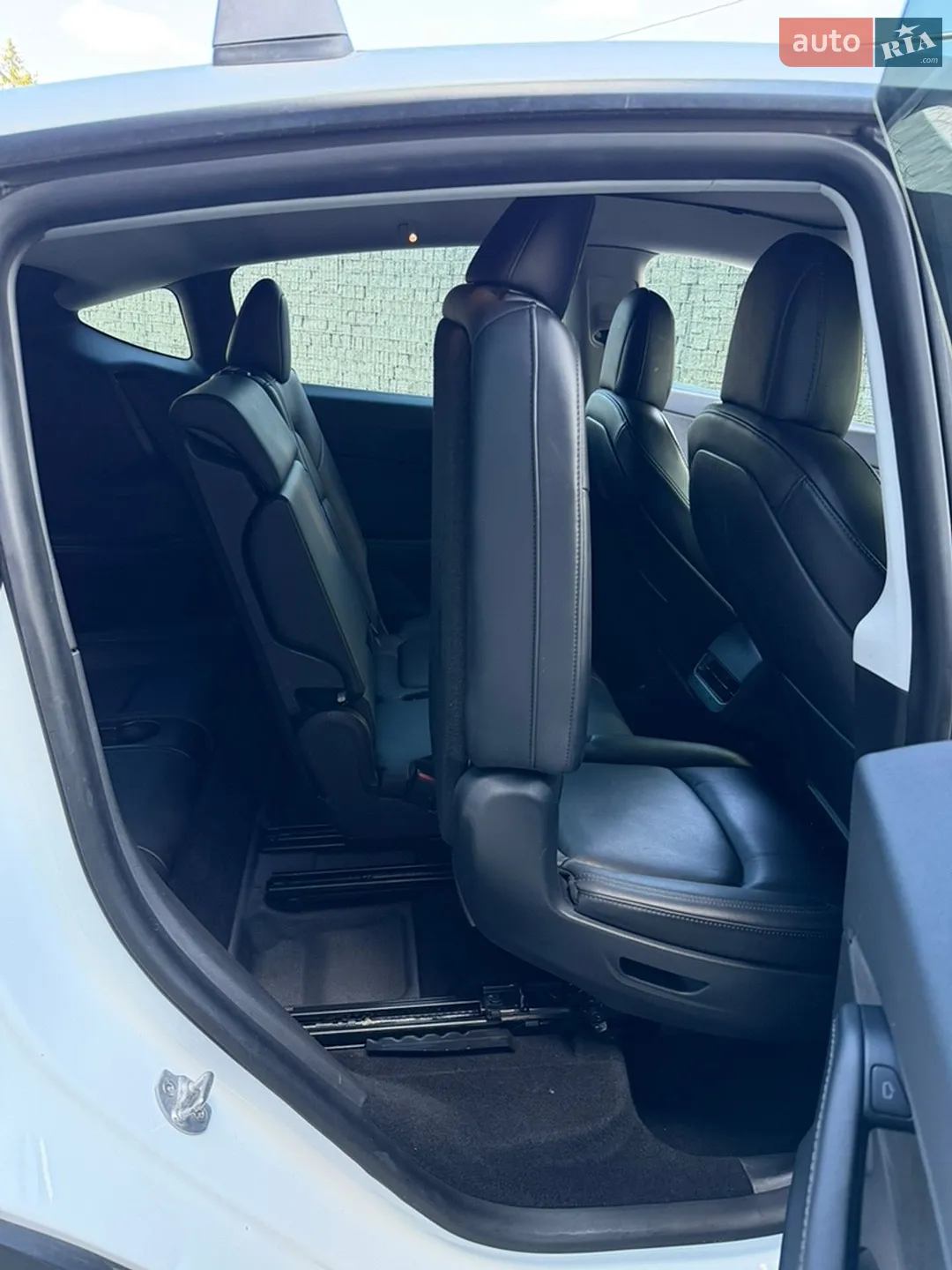 2021 Tesla Model Y - мініатюра 12