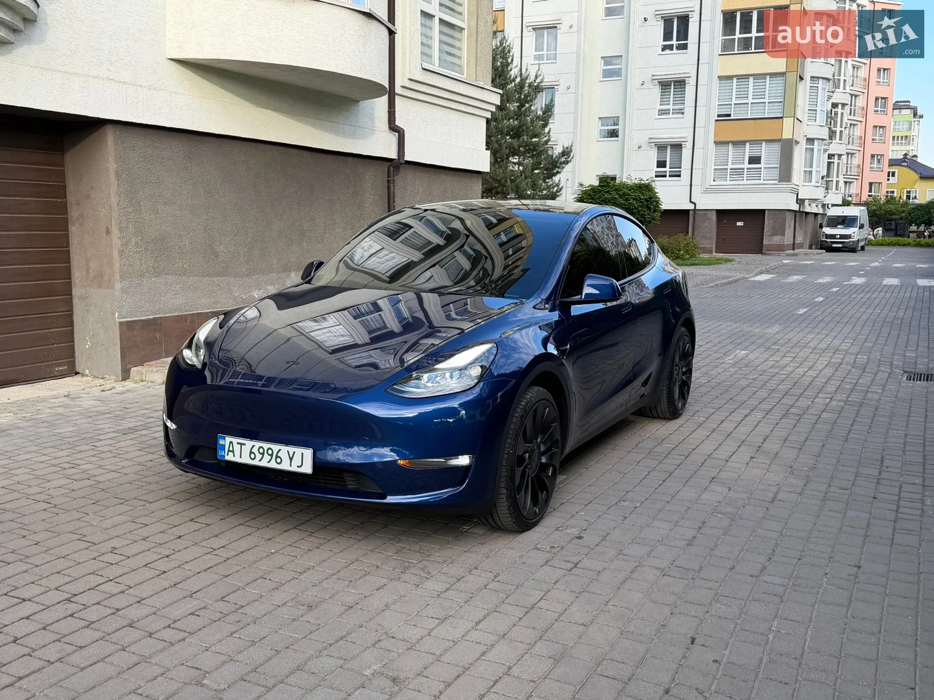 2024 Tesla Model Y - мініатюра 4