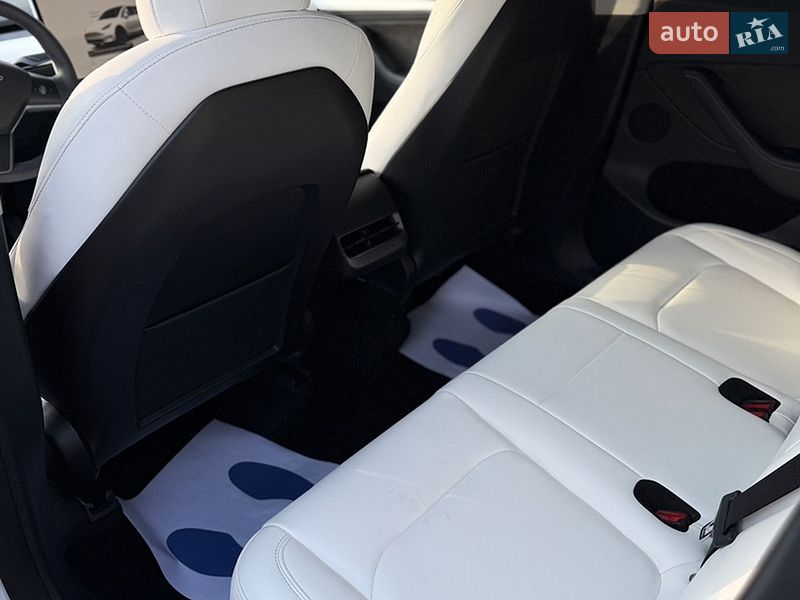 Внедорожник / Кроссовер Tesla Model Y 2022 в Самборе