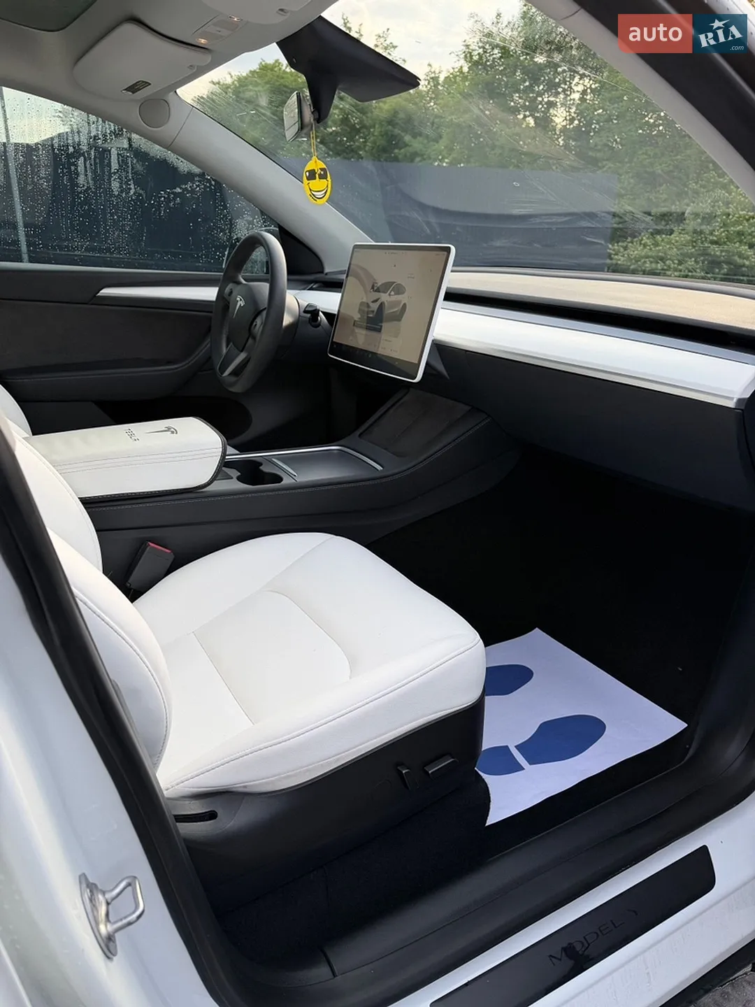 2022 Tesla Model Y - мініатюра 19