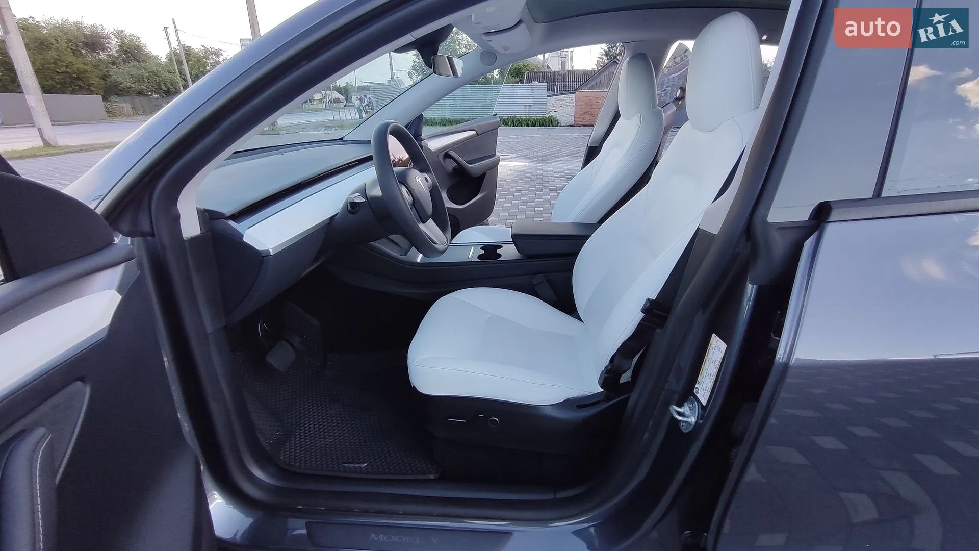 2023 Tesla Model Y - мініатюра 9