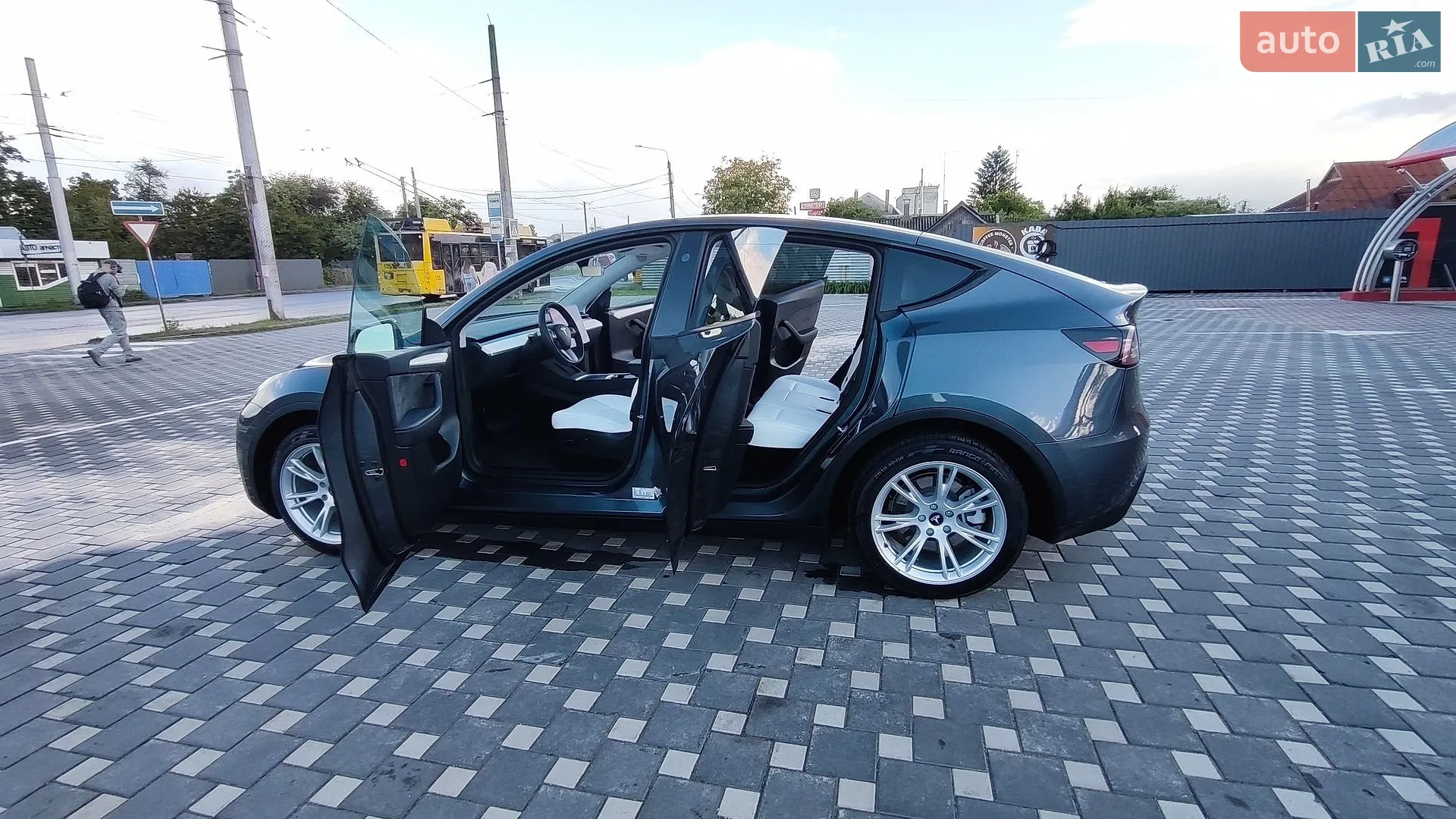 2023 Tesla Model Y - мініатюра 18