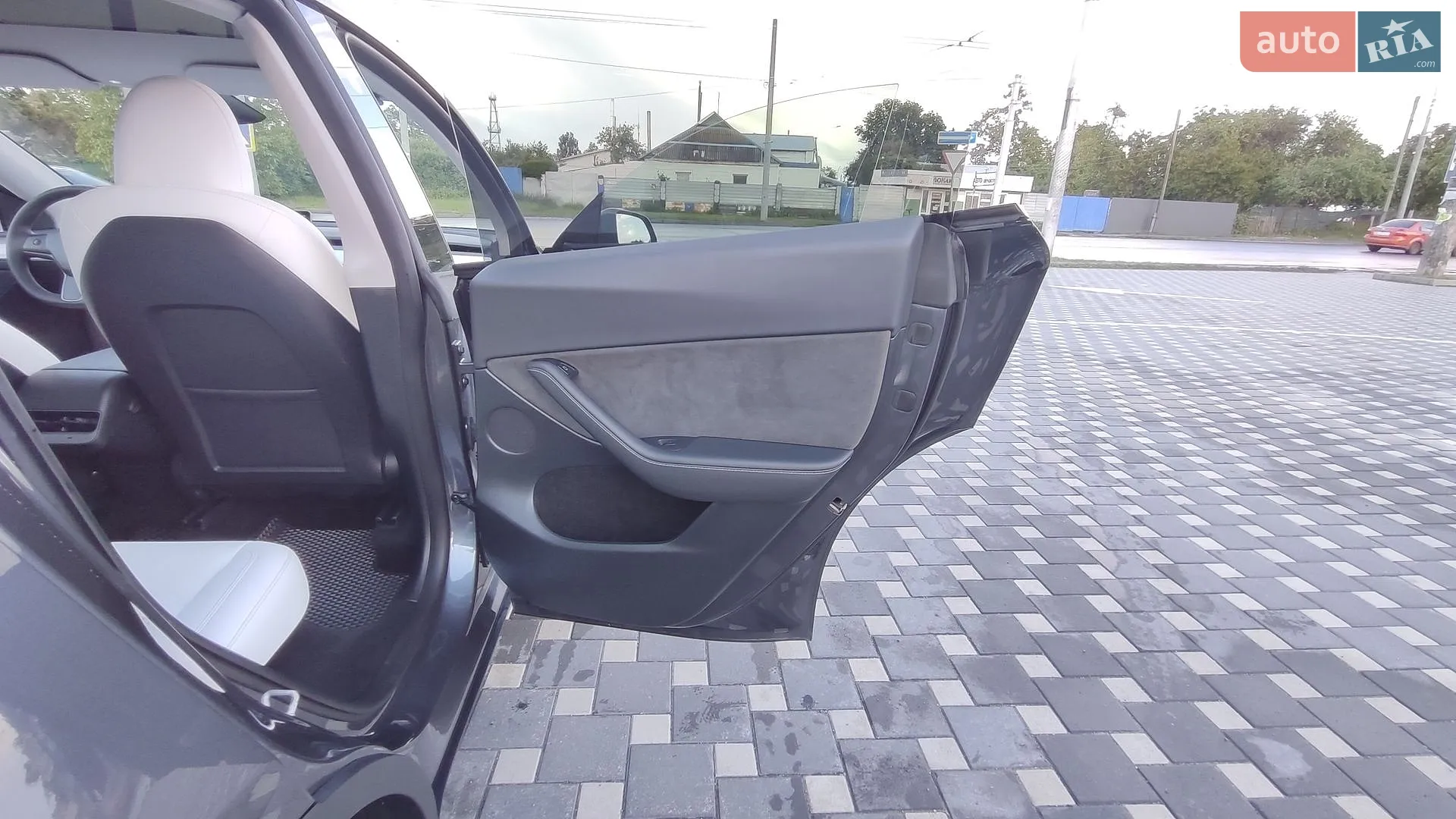2023 Tesla Model Y - мініатюра 36
