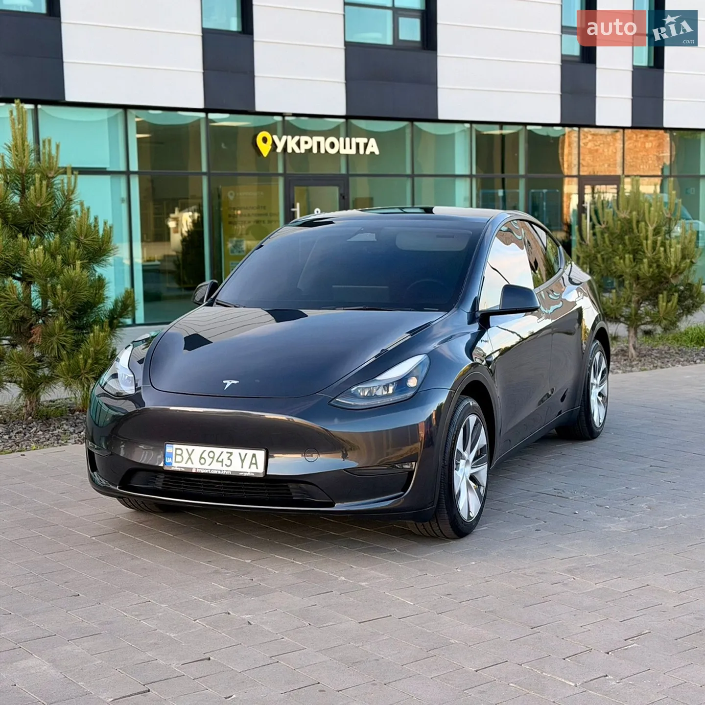 2024 Tesla Model Y - мініатюра 2