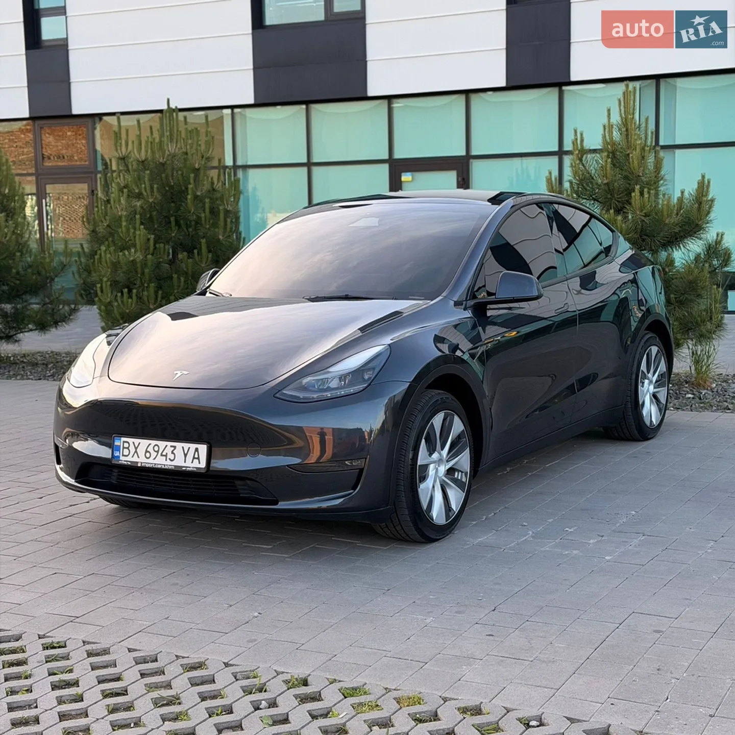 2024 Tesla Model Y - мініатюра 5