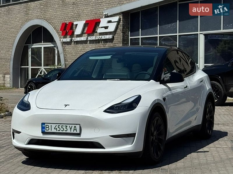 Внедорожник / Кроссовер Tesla Model Y 2024 в Днепре