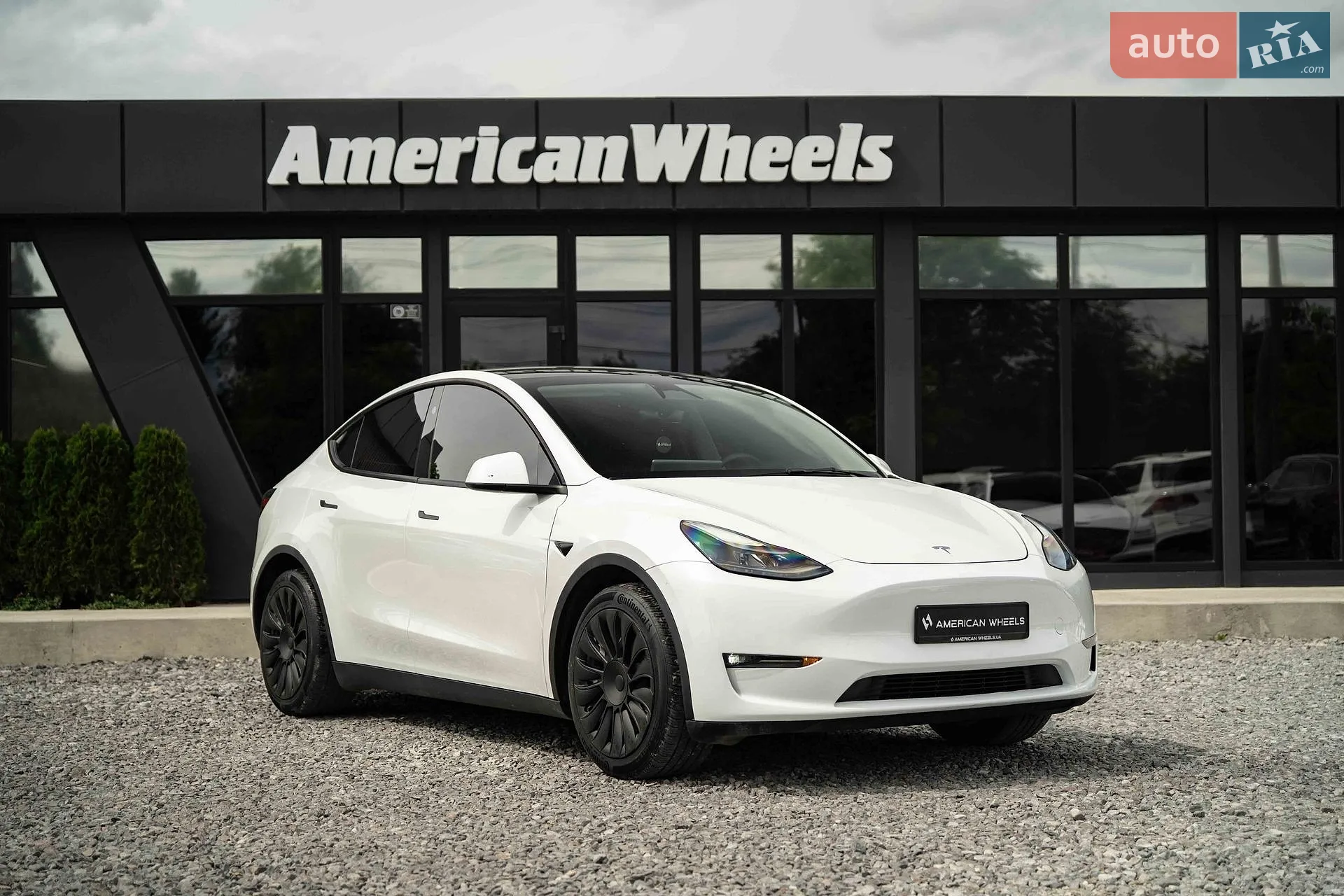 2023 Tesla Model Y - мініатюра 3