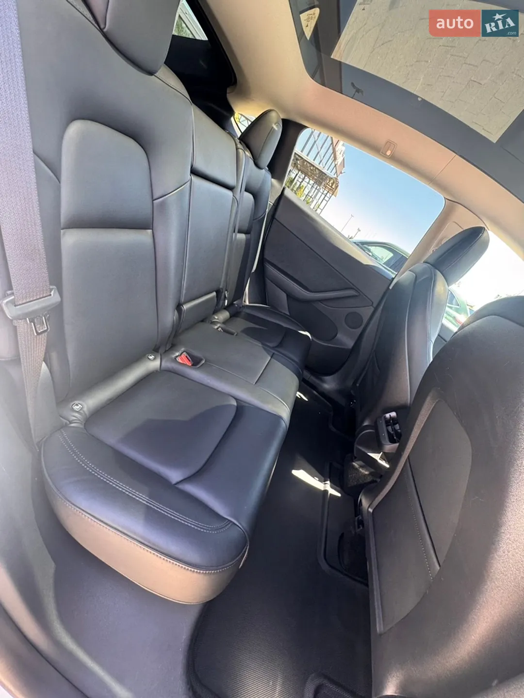 2021 Tesla Model Y - мініатюра 18