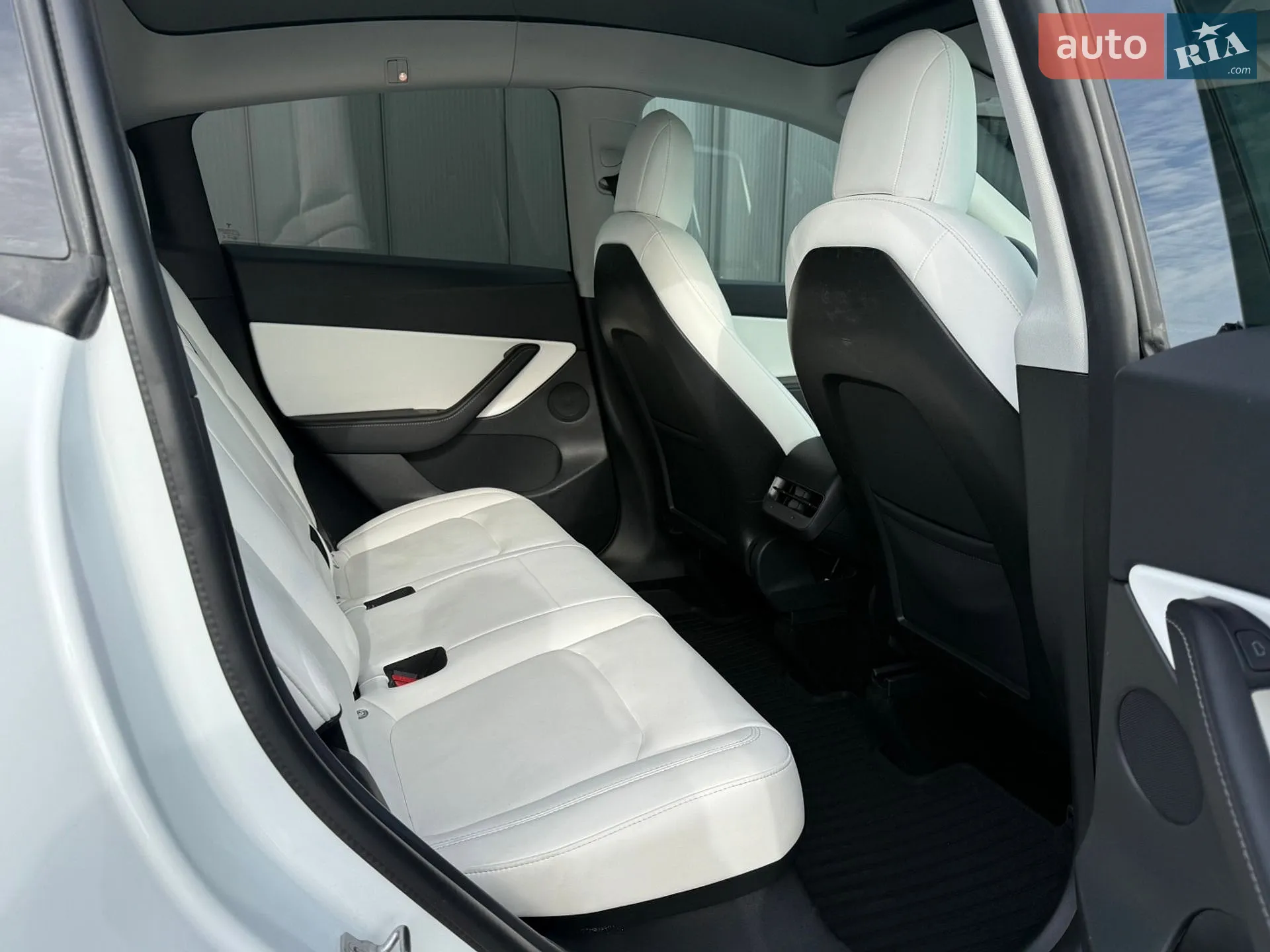 2021 Tesla Model Y - мініатюра 37