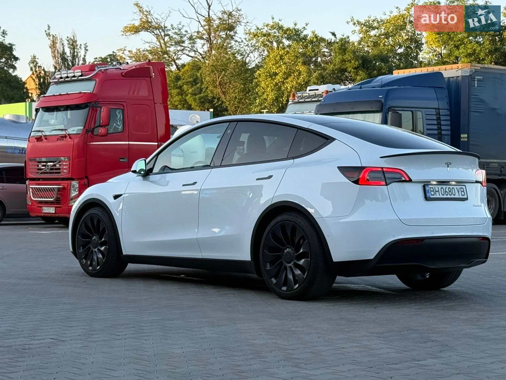 2021 Tesla Model Y - мініатюра 8