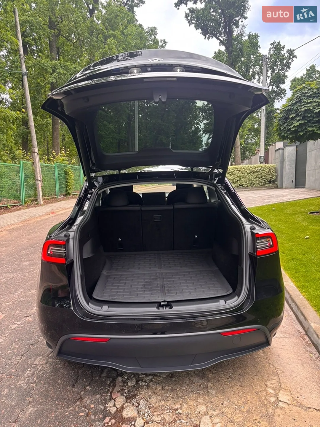 2021 Tesla Model Y - мініатюра 9