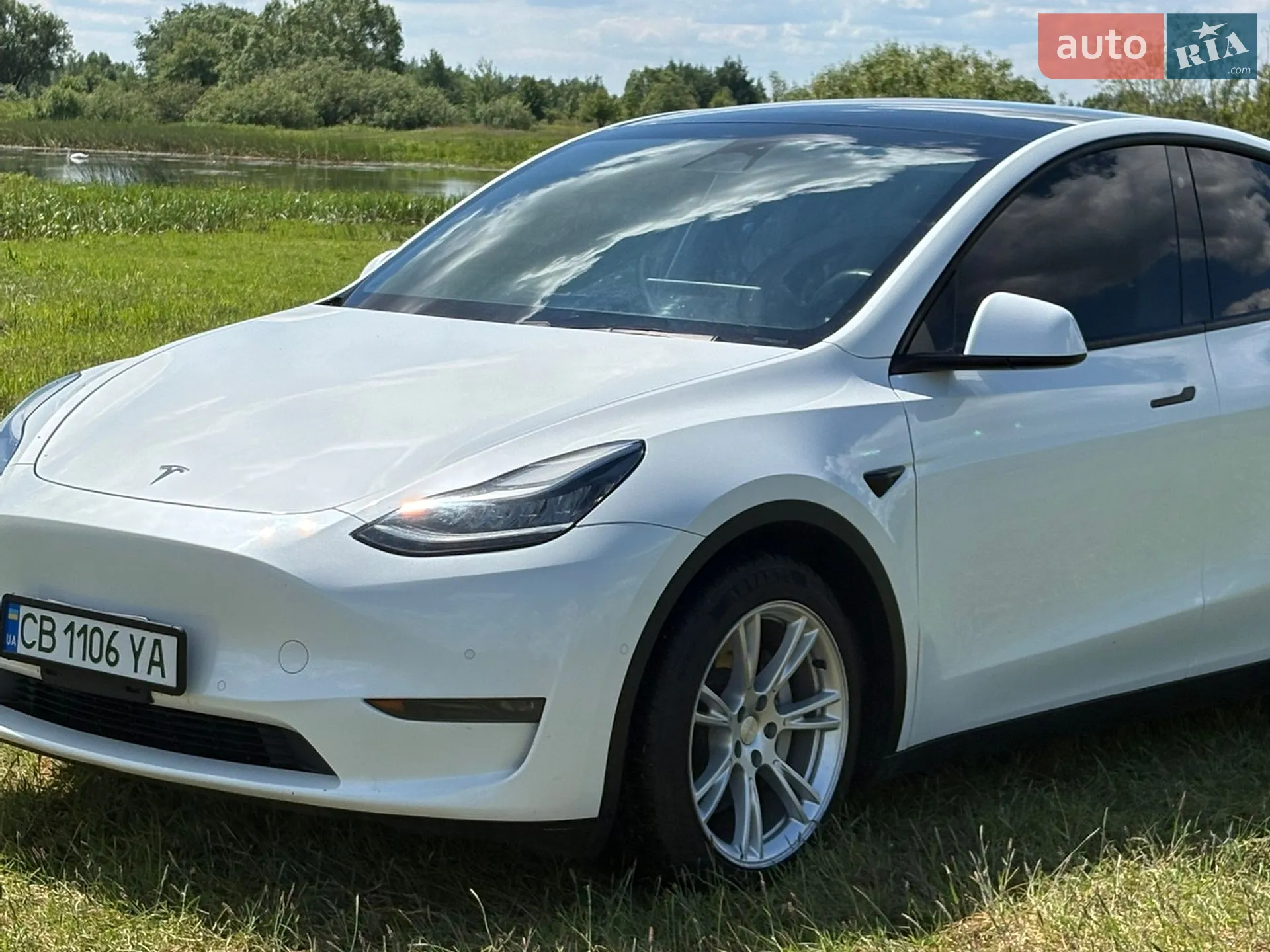 2020 Tesla Model Y - мініатюра 9