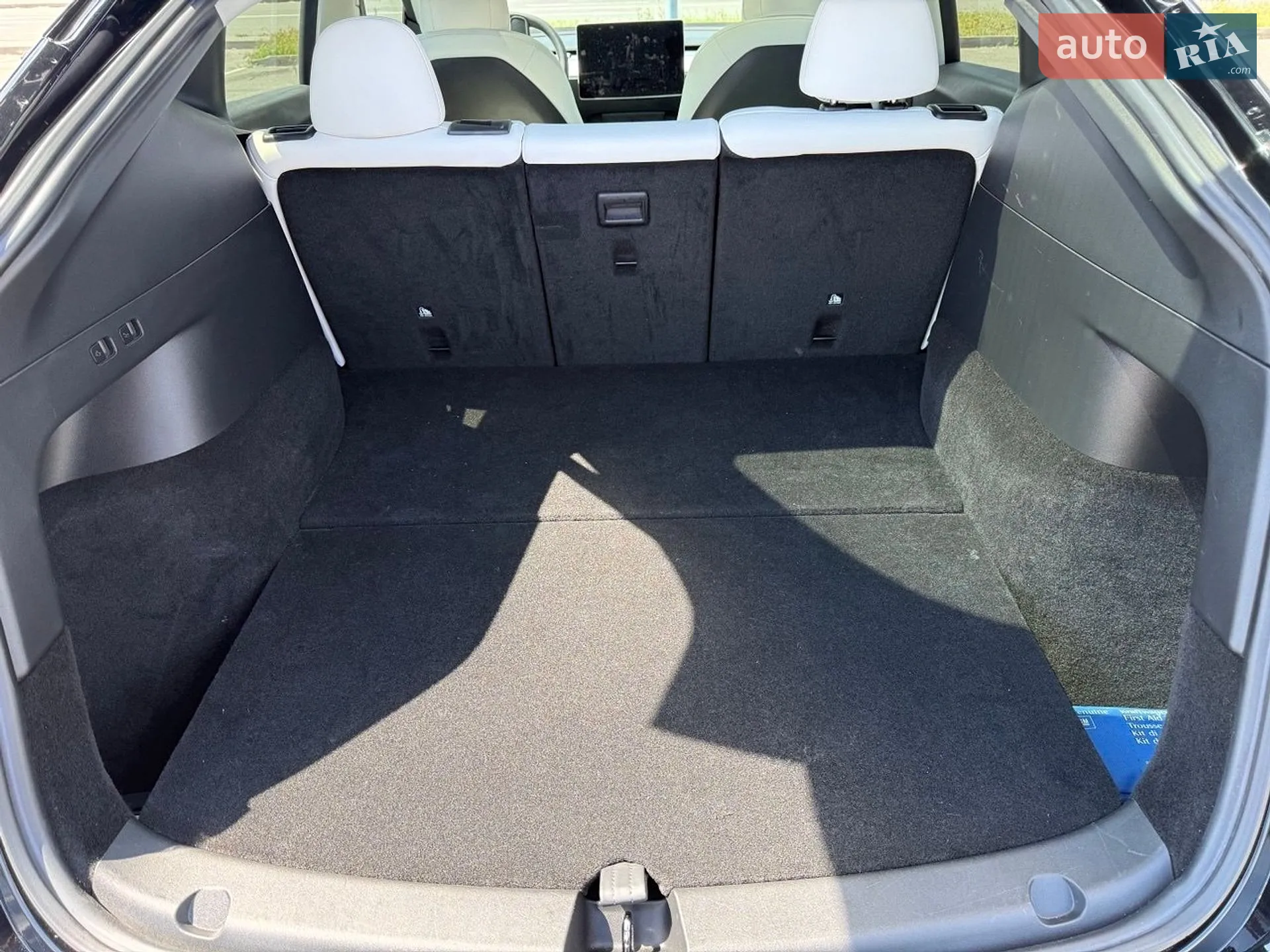 2022 Tesla Model Y - мініатюра 19