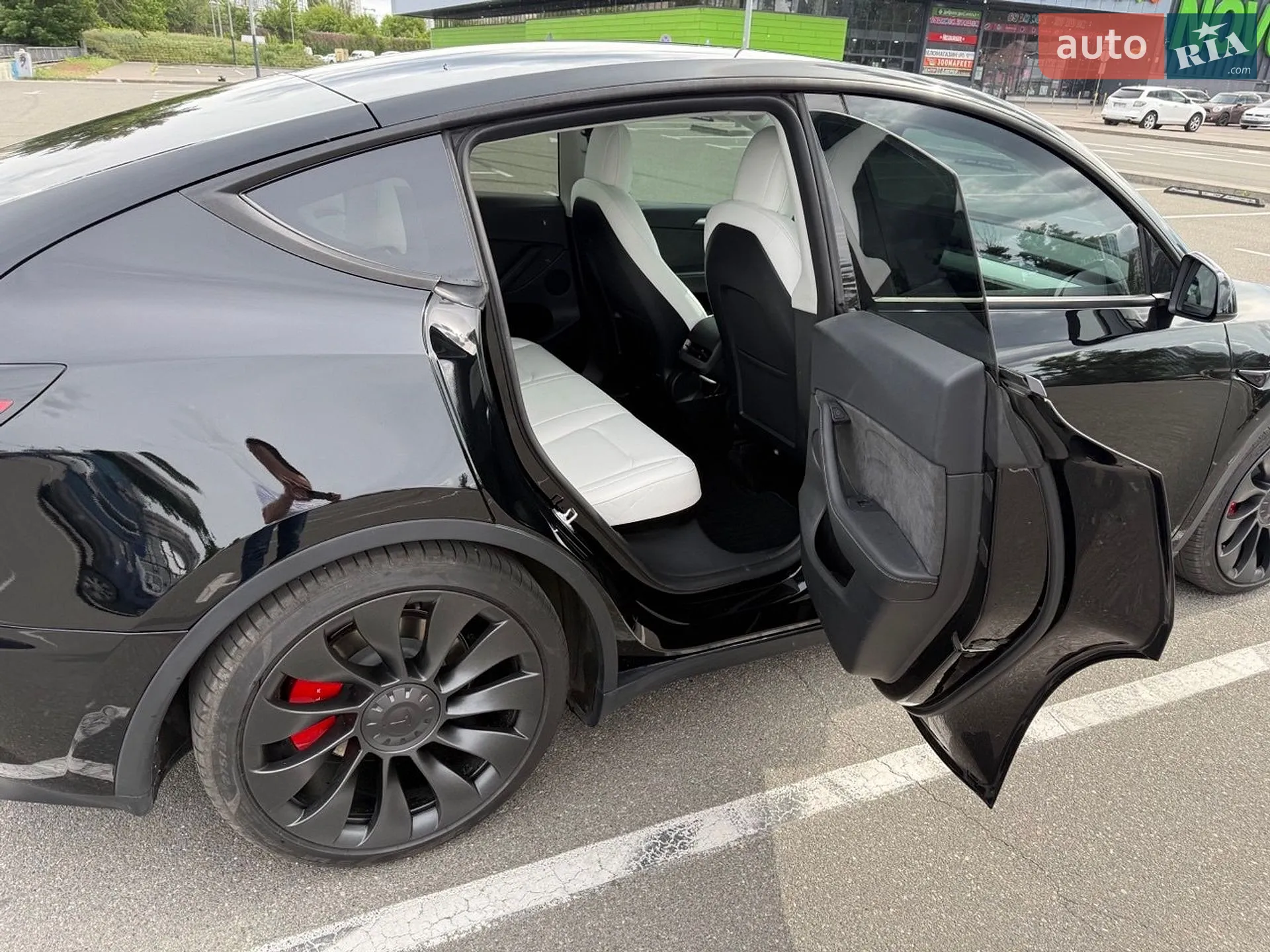 2022 Tesla Model Y - мініатюра 26