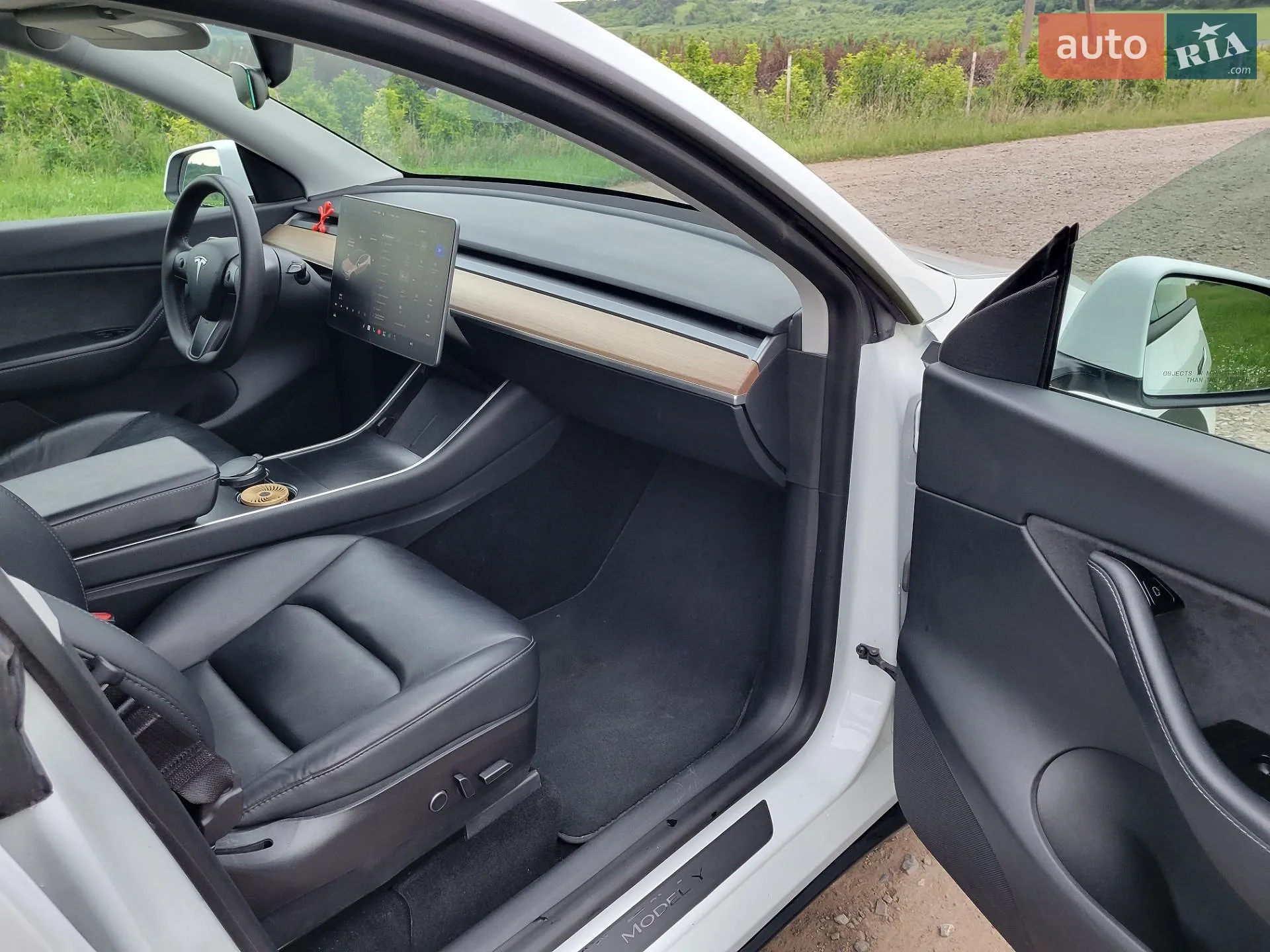 2020 Tesla Model Y - мініатюра 13