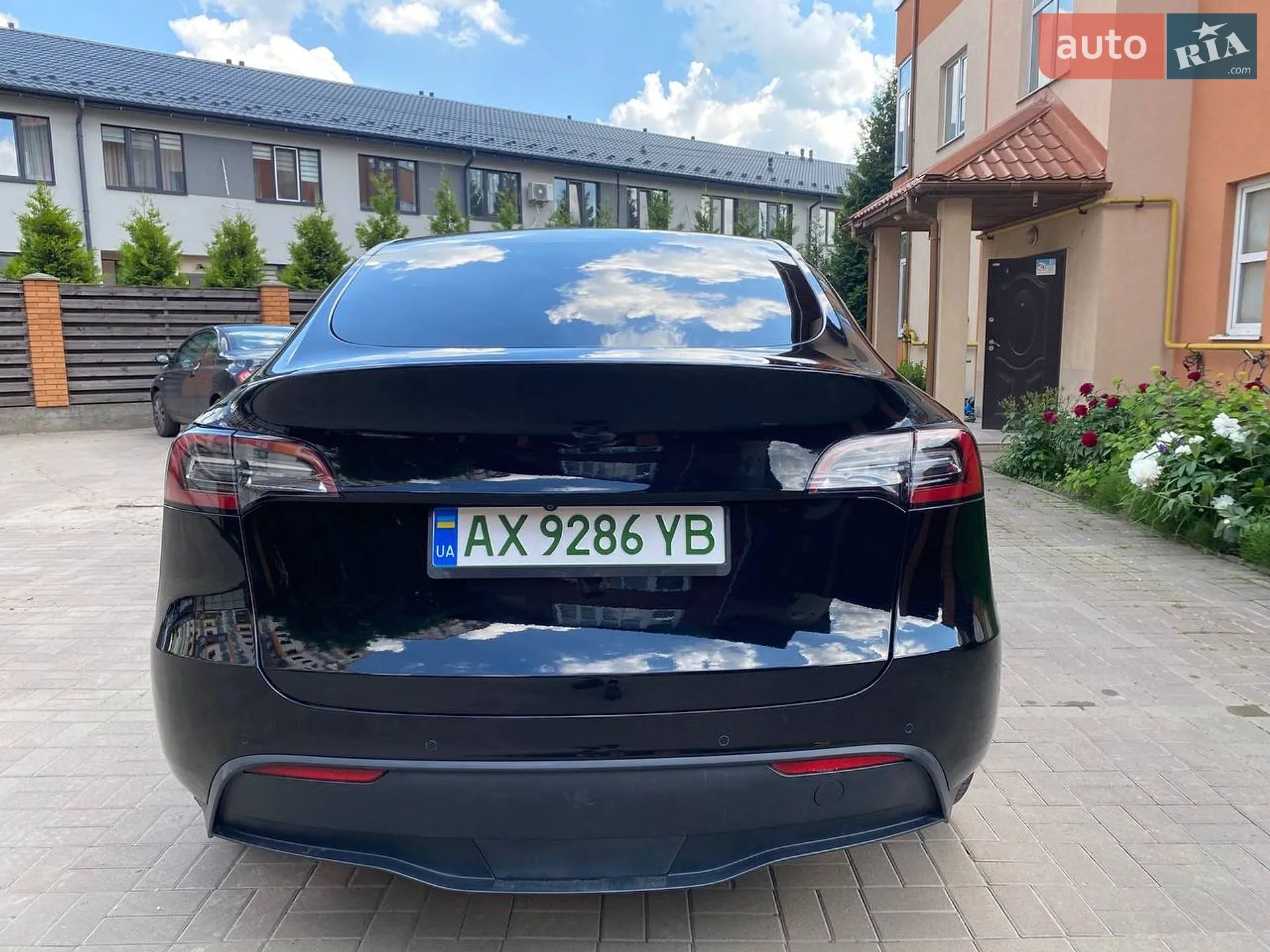 2020 Tesla Model Y - мініатюра 11