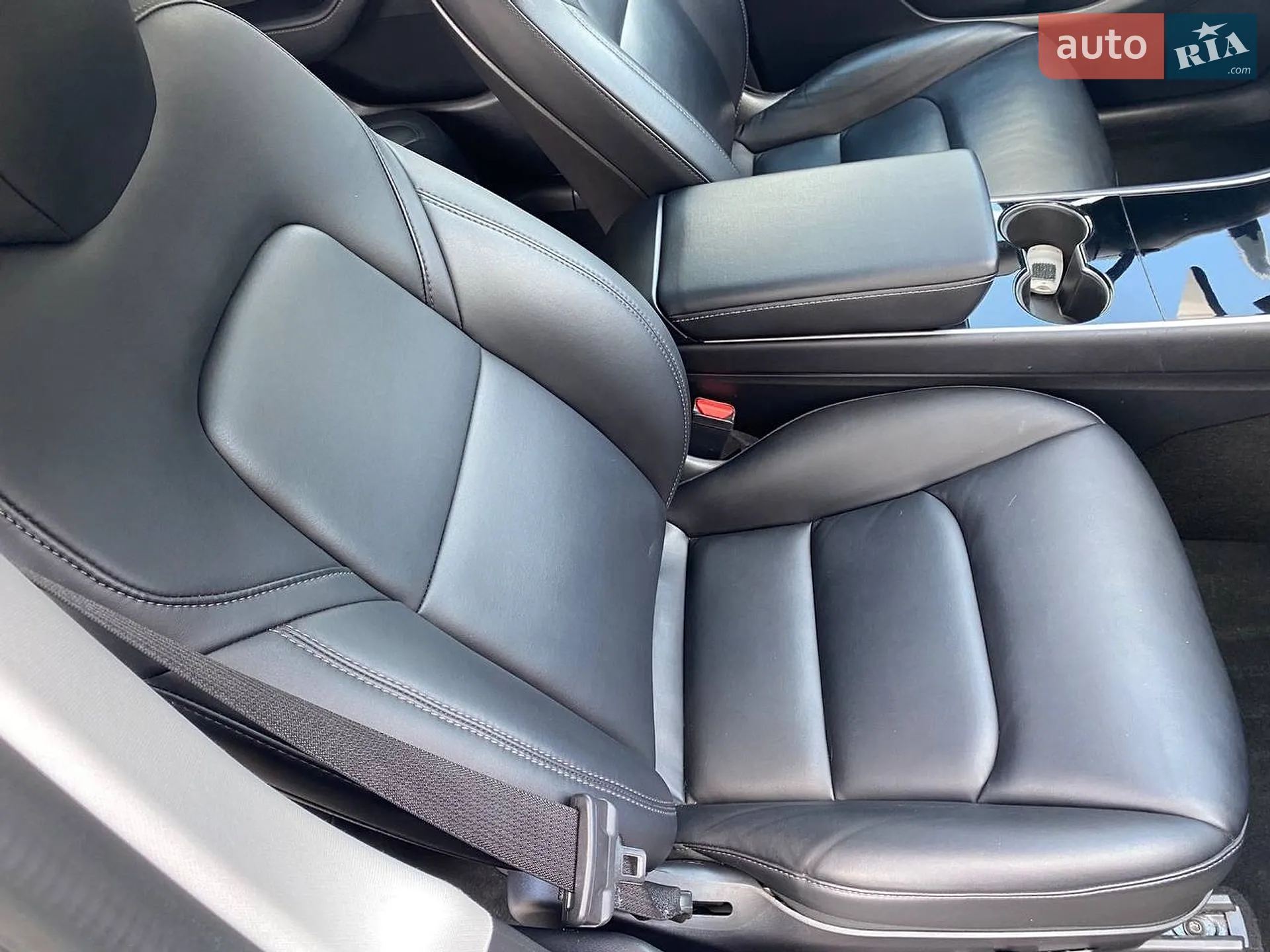 2020 Tesla Model Y - мініатюра 18