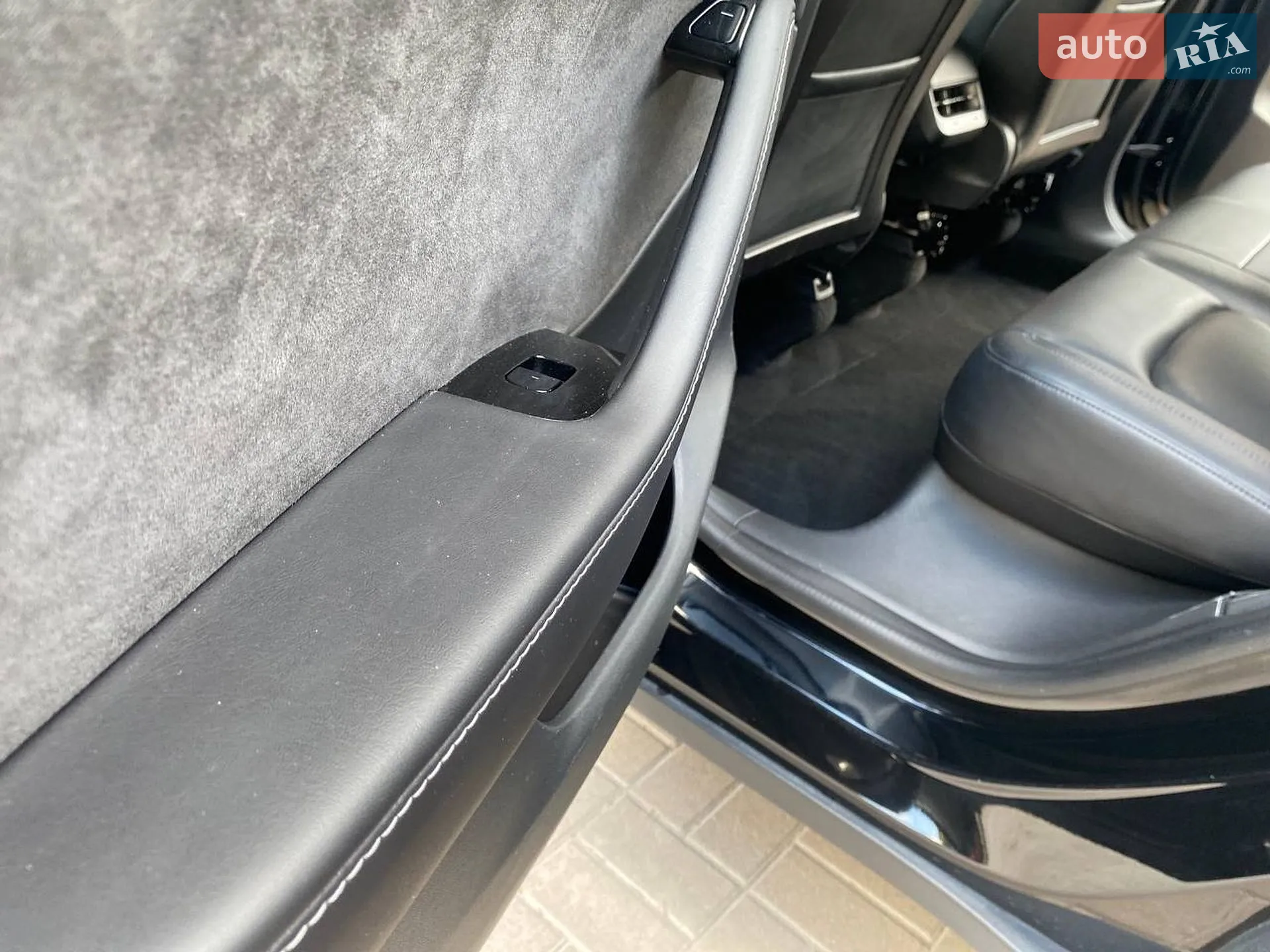 2020 Tesla Model Y - мініатюра 27