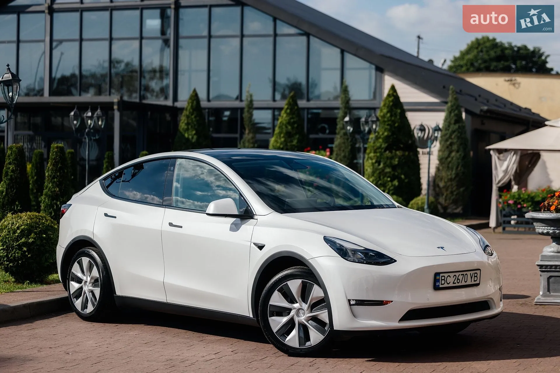 2022 Tesla Model Y - мініатюра 5