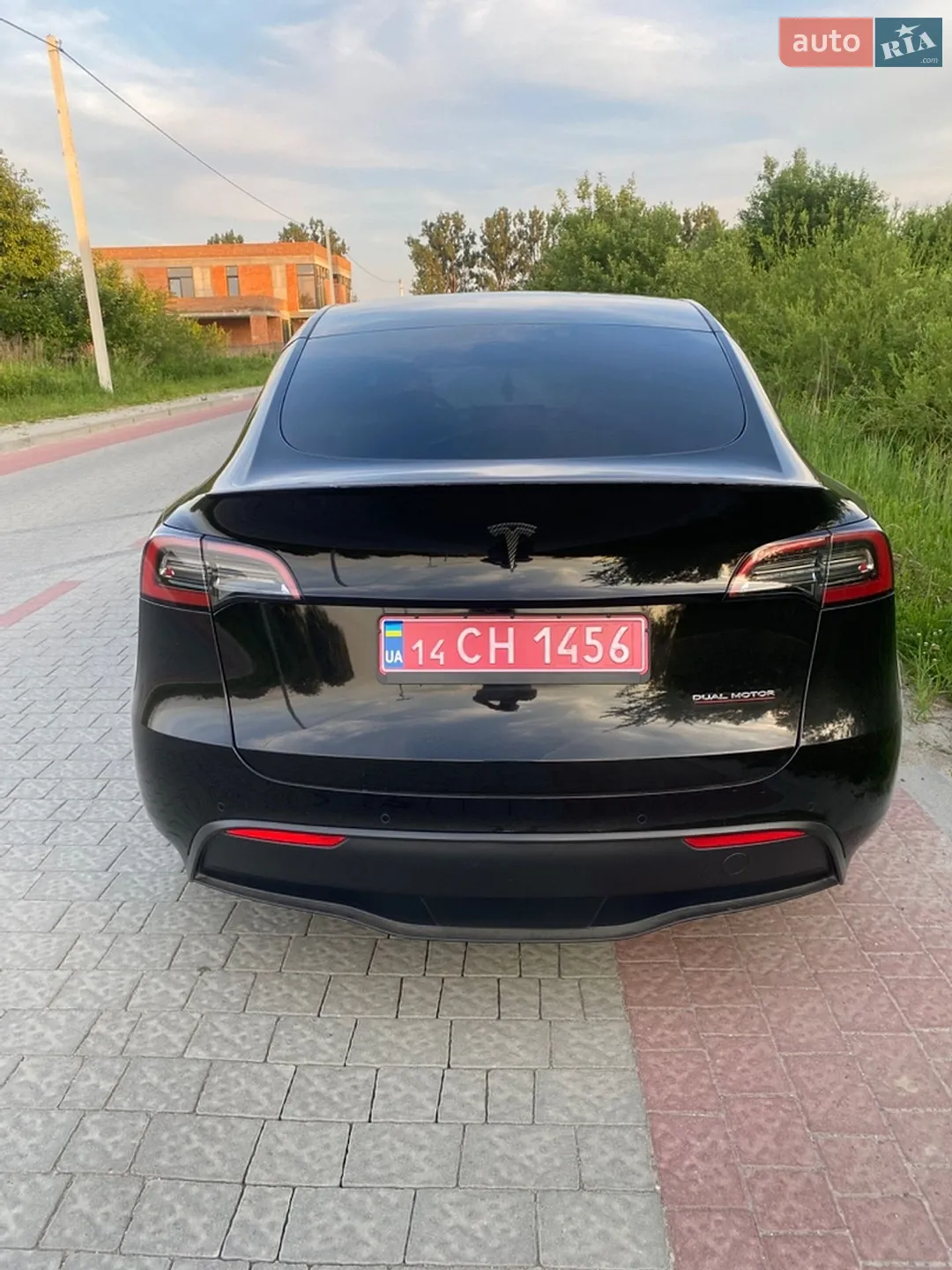 2022 Tesla Model Y - мініатюра 8