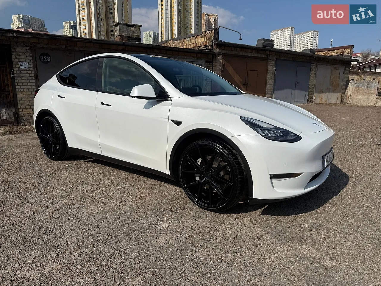 2020 Tesla Model Y - мініатюра 10