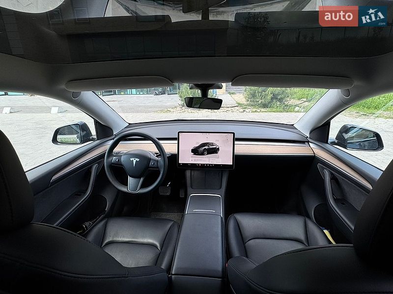 Внедорожник / Кроссовер Tesla Model Y 2023 в Хмельницком