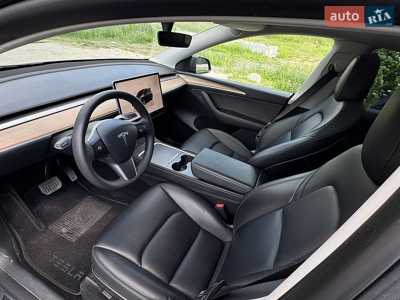 Внедорожник / Кроссовер Tesla Model Y 2023 в Хмельницком