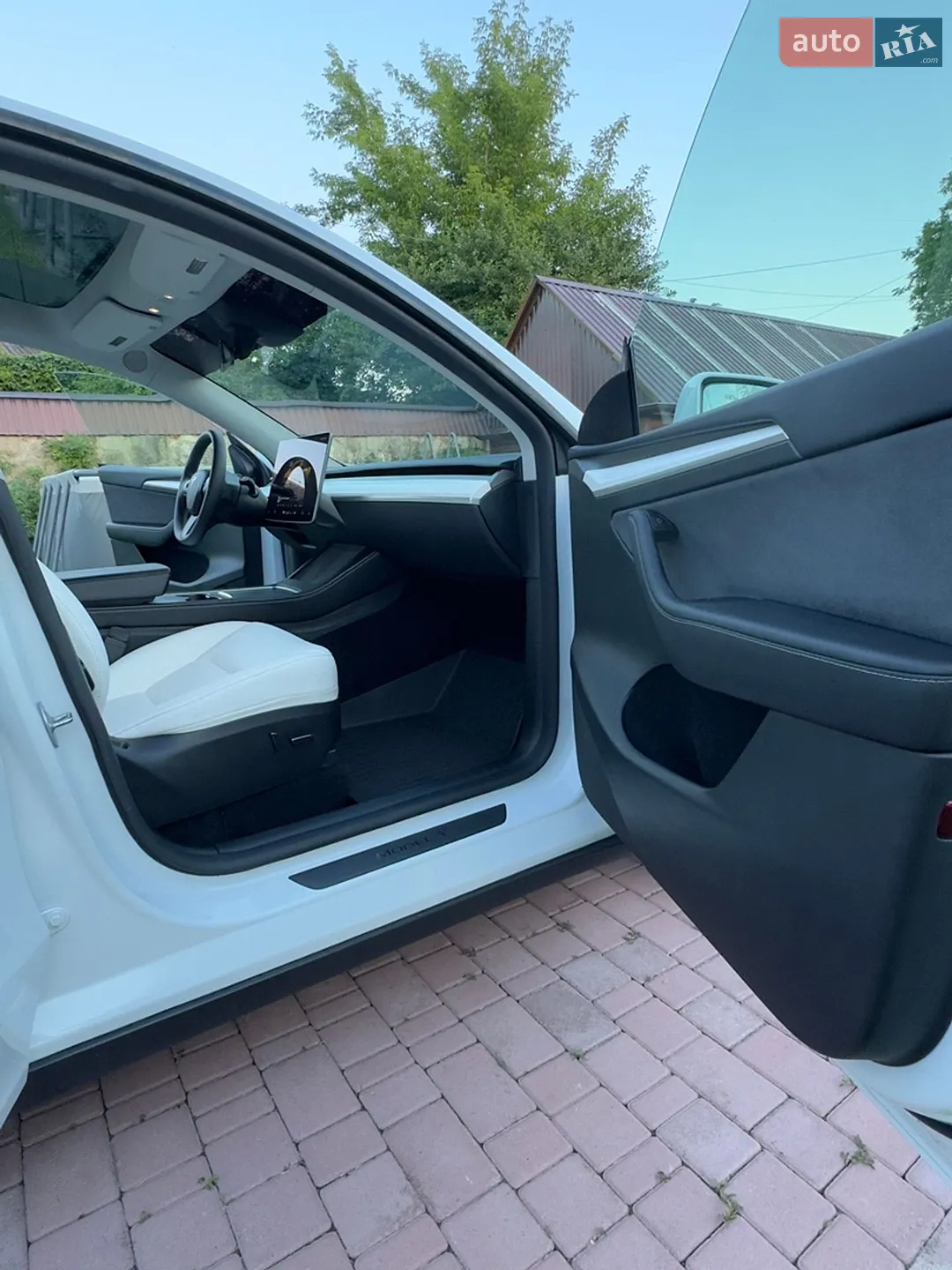 2024 Tesla Model Y - мініатюра 13