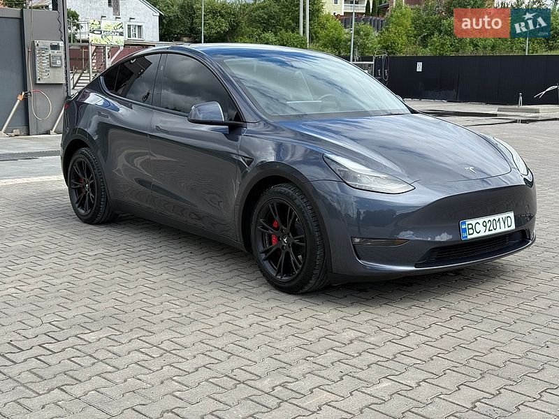 Позашляховик / Кросовер Tesla Model Y 2023 в Львові