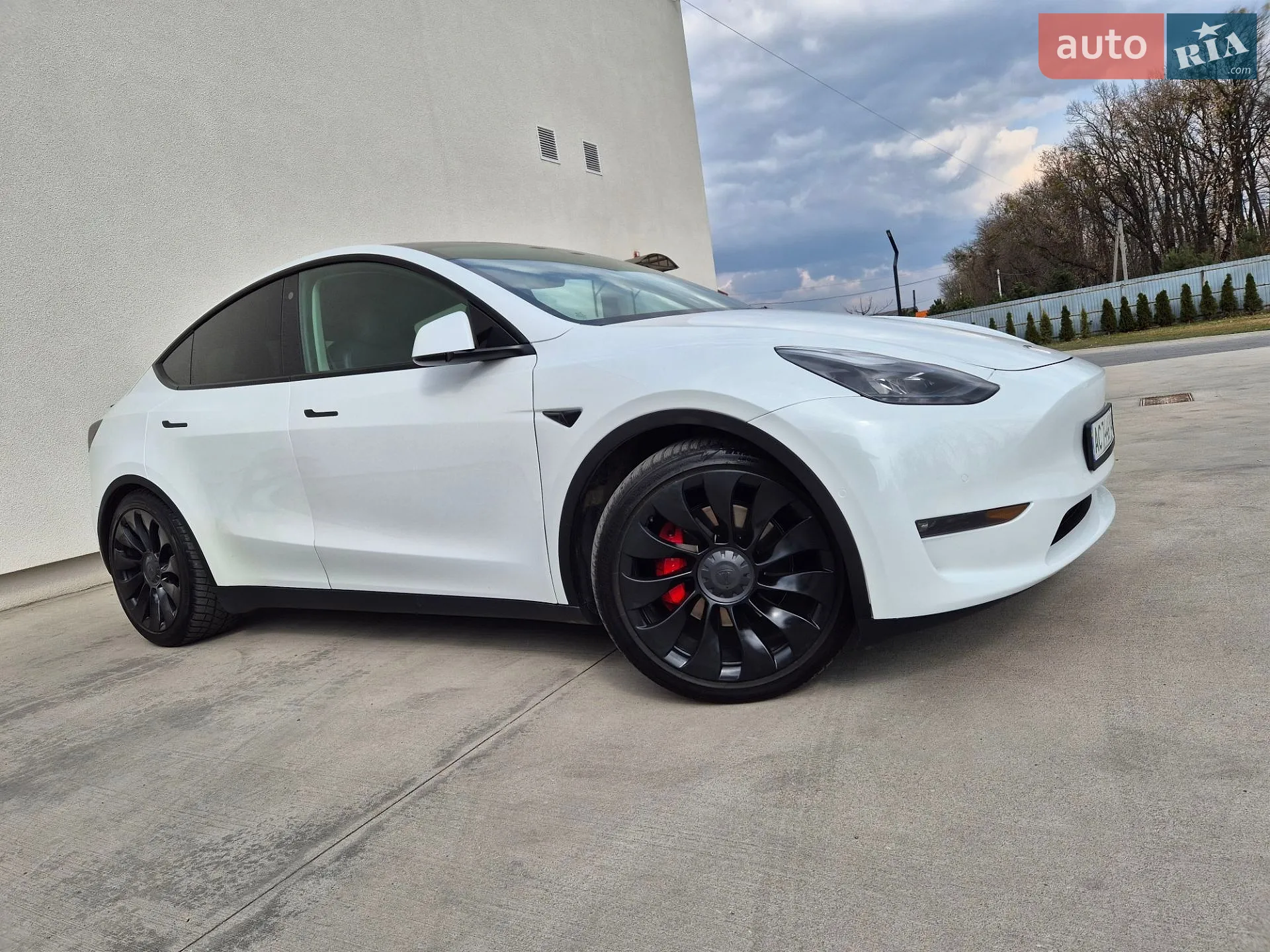 2022 Tesla Model Y - мініатюра 8