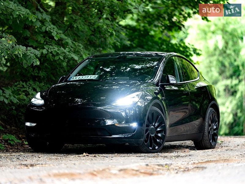Tesla Model Y 2022