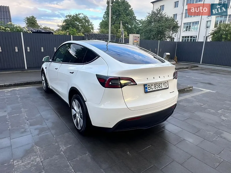 Tesla Model Y 2024 VIN 7SAYGDEE0RF078242 фото оголошення 20 з 49