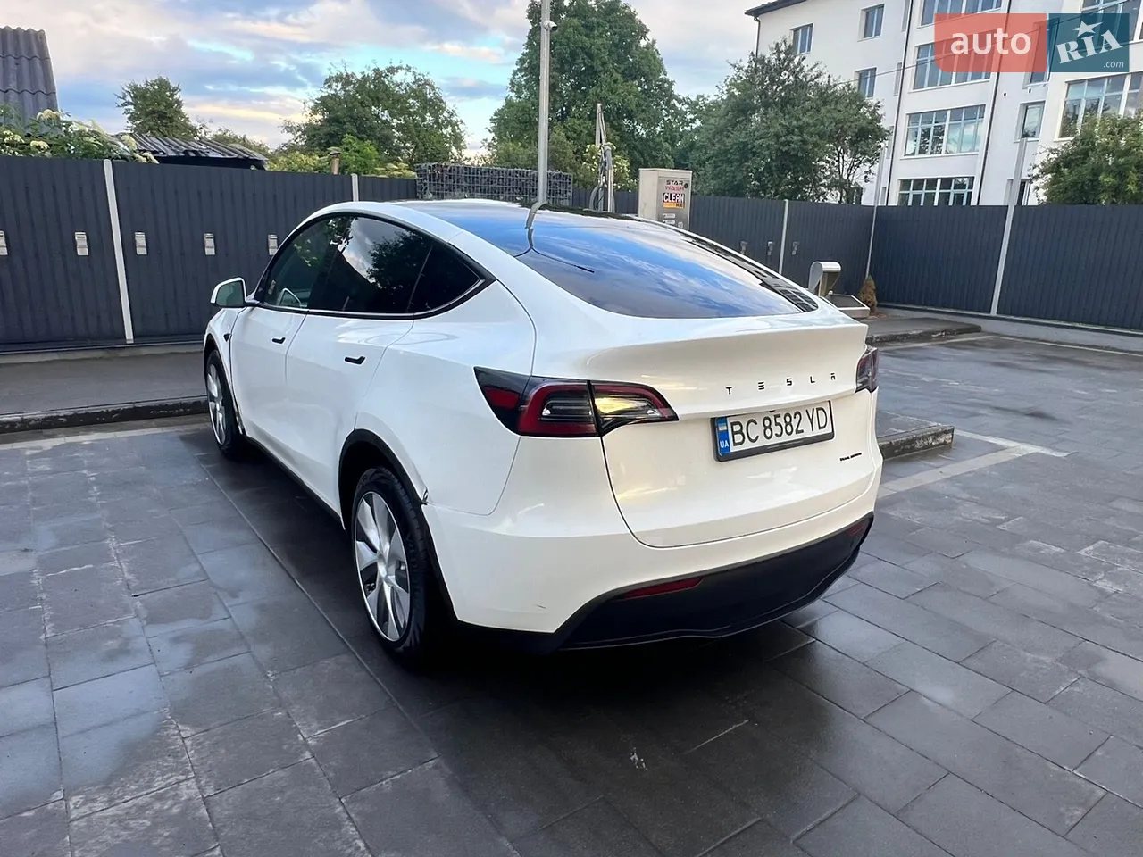 2023 Tesla Model Y - мініатюра 37