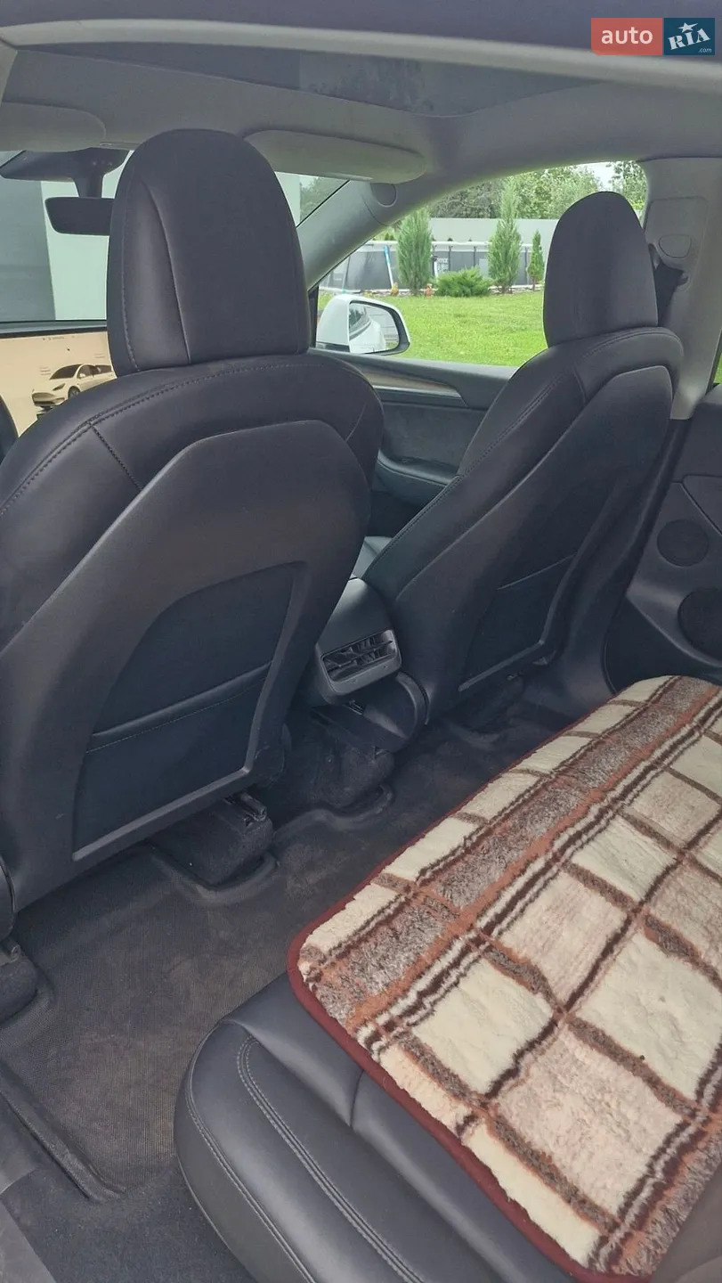2022 Tesla Model Y - мініатюра 9
