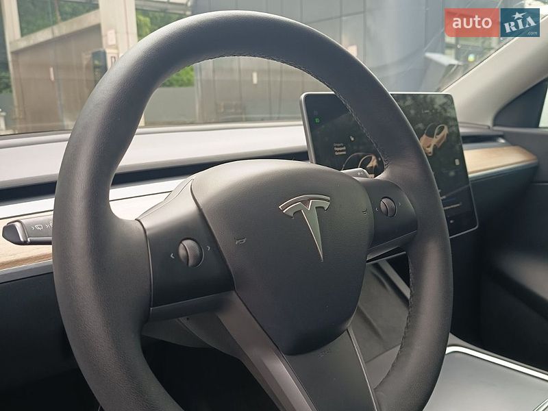 Позашляховик / Кросовер Tesla Model Y 2022 в Хмельницькому