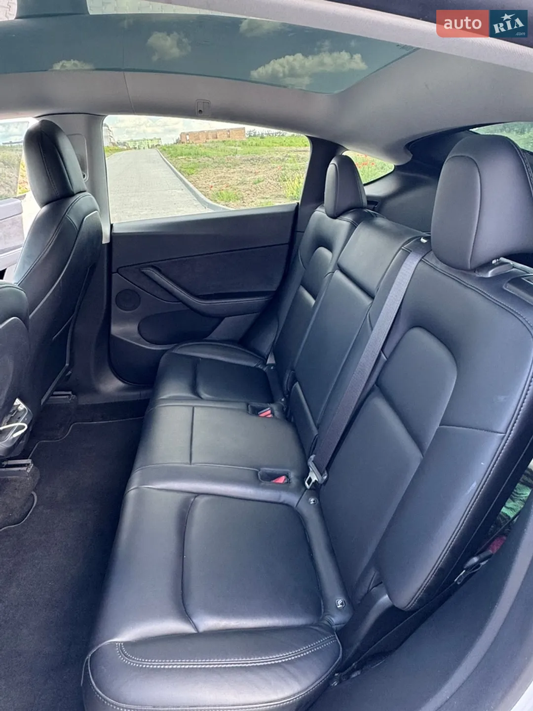 2021 Tesla Model Y - мініатюра 12