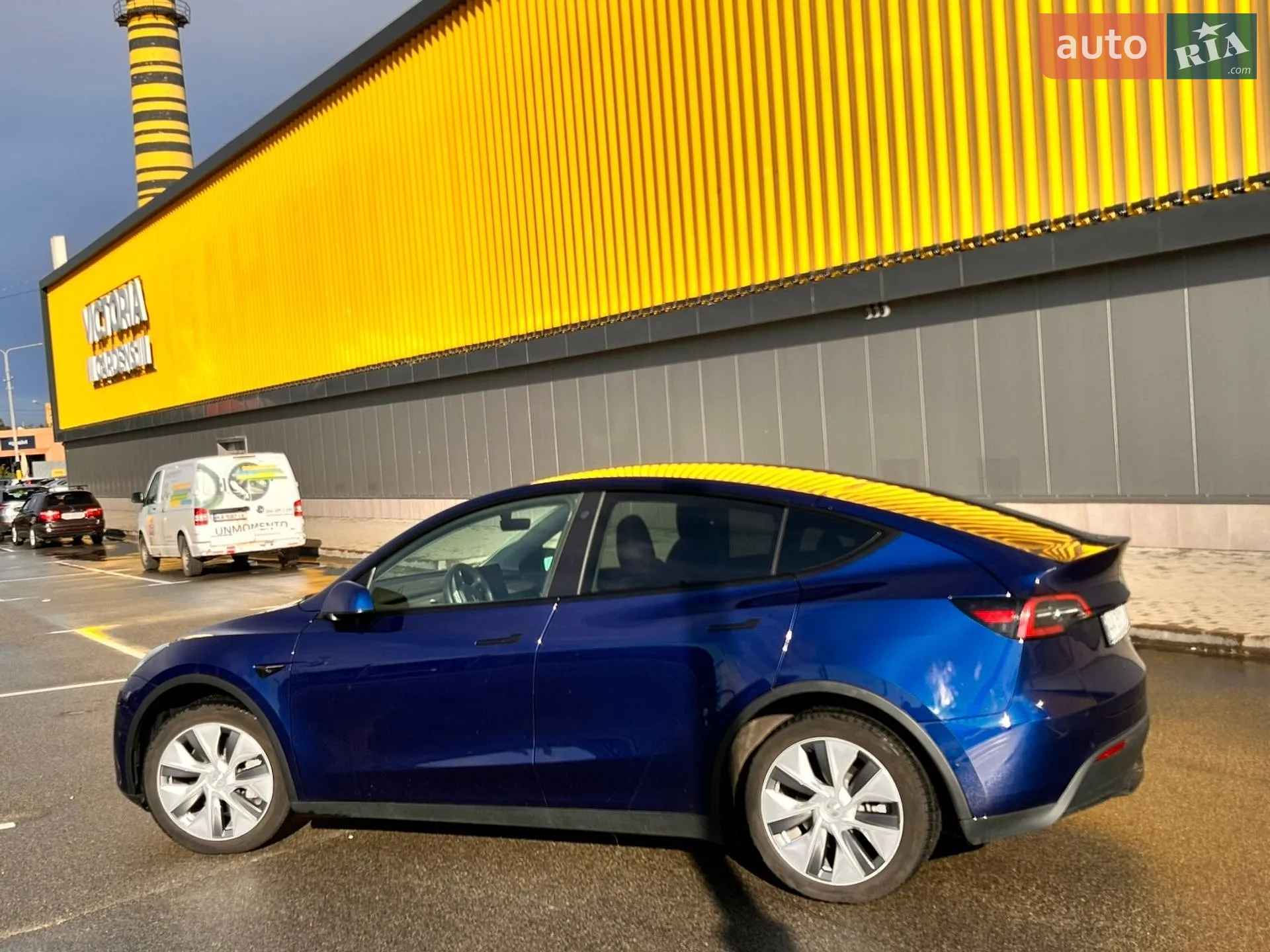 2022 Tesla Model Y - фото 1