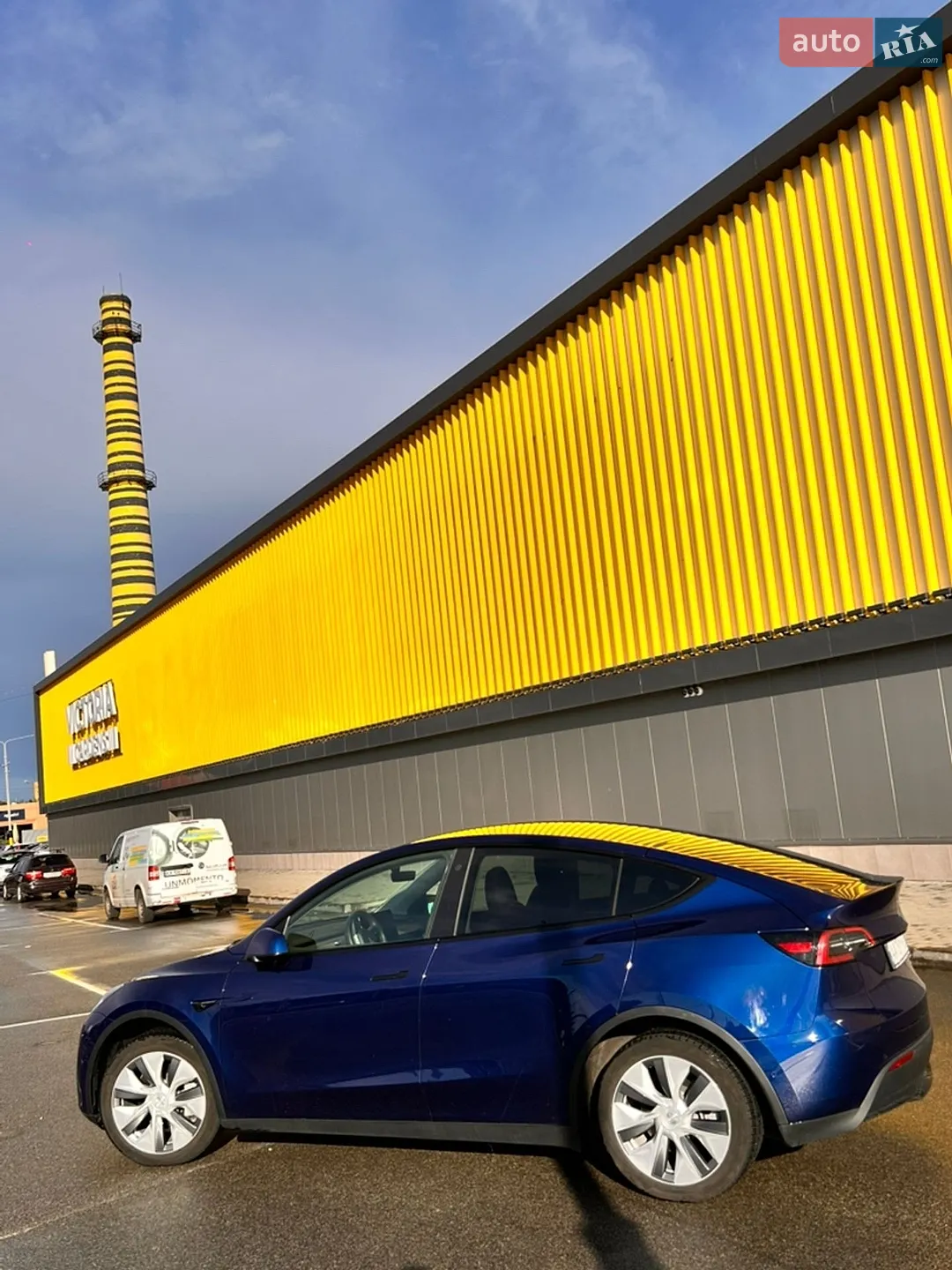 2022 Tesla Model Y - мініатюра 8