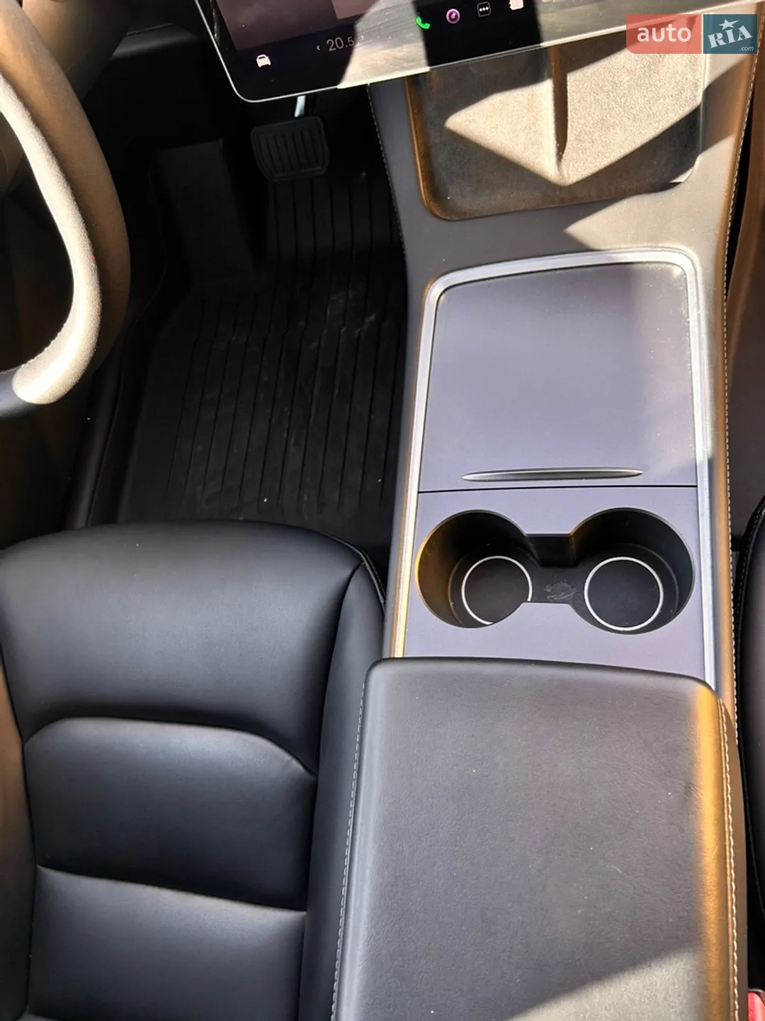 2022 Tesla Model Y - мініатюра 23